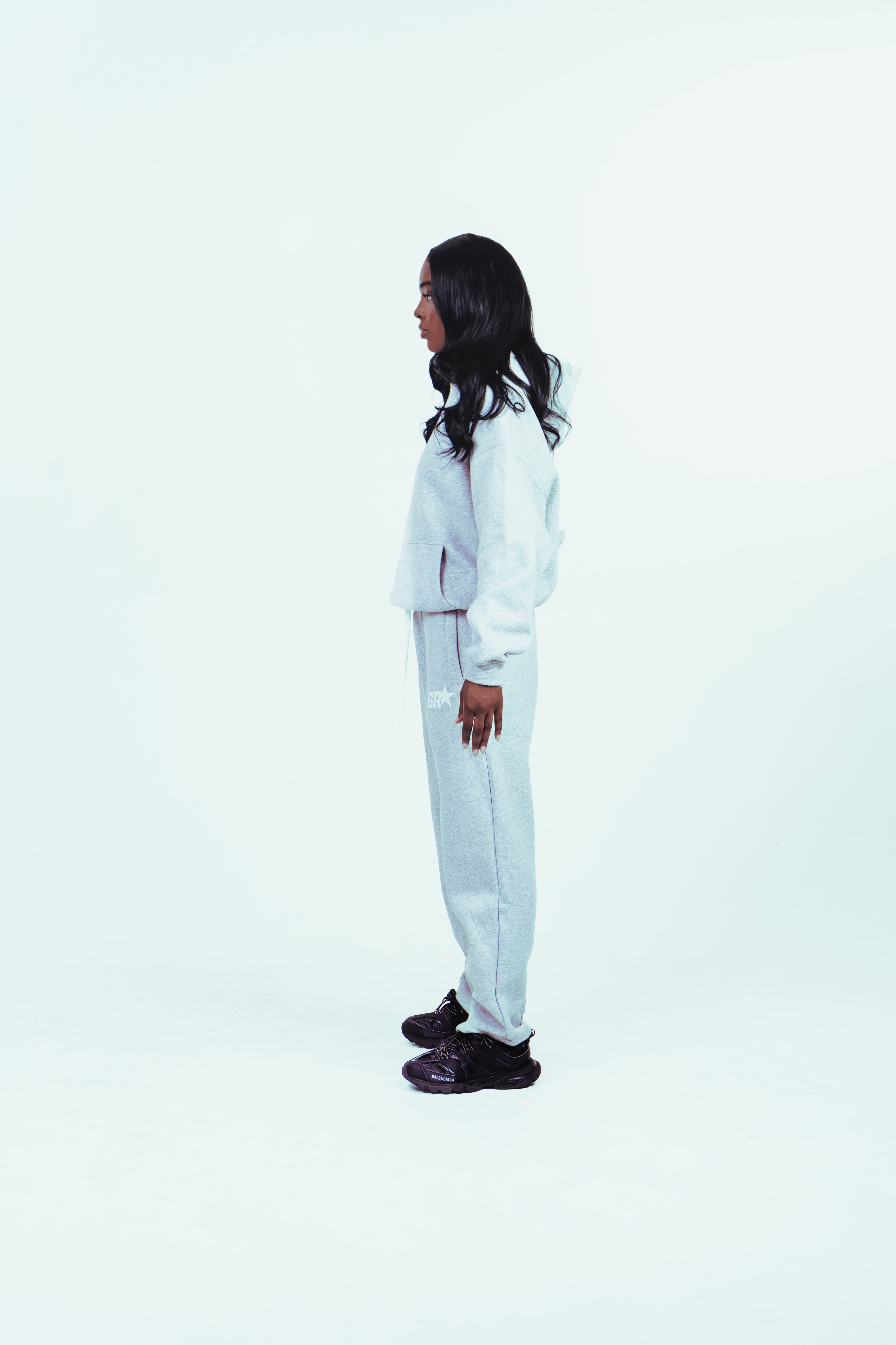 GR LOGO HOODIE – GREY
